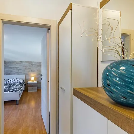 Denis 2 Appartamento